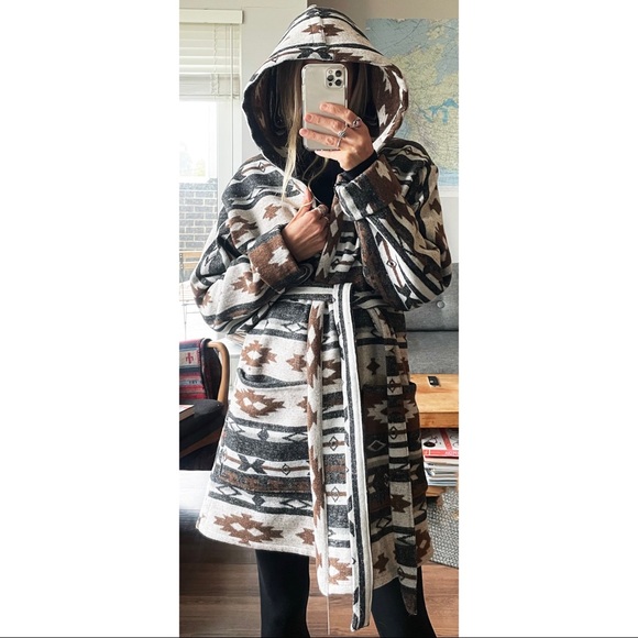 Handmade Southwestern Print Hooded Robe Jacket - Picture 7 of 16